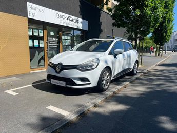  Voir détails -Renault Clio IV ESTATE dCi 110 Energy Intens à Nantes (44)