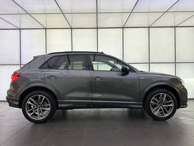 Audi Q3 45 TFSIe 245 ch S tronic 6 S line Gris de 2024