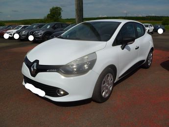  Voir détails -Renault Clio IV 1.5 DCI 75CH ENERGY AIR 5 PORTES ECO2 à Harol (88)