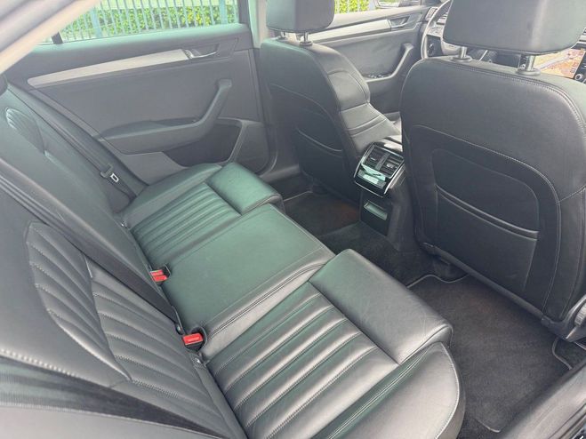 Skoda Superb 2.0 TDI 150CH SCR STYLE EURO6D-T Gris F de 2019