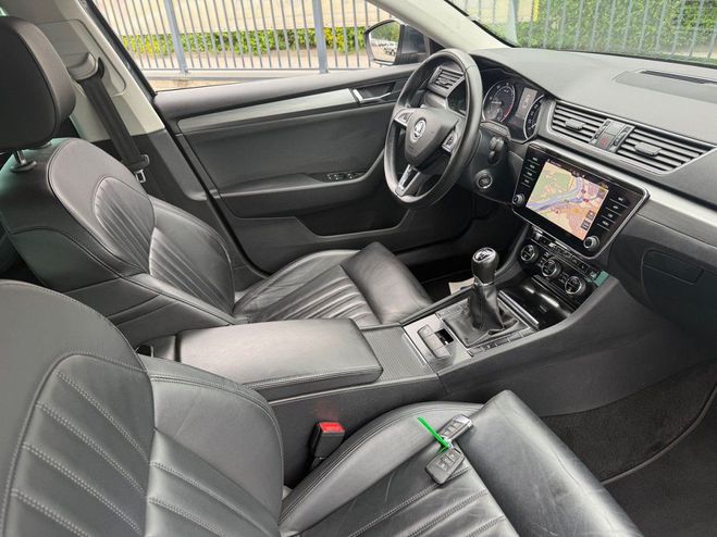 Skoda Superb 2.0 TDI 150CH SCR STYLE EURO6D-T Gris F de 2019