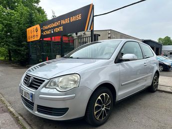  Voir détails -Volkswagen Polo IV (2) 1.4 75 CONFORT BVA 3P à Aulnay-sous-Bois (93)