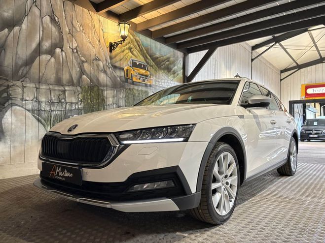 Skoda Octavia Combi SCOUT 2.0 TDI 150 CV 4X4 DSG Blanc de 2021