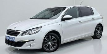  Voir détails -Peugeot 308 1.2 110ch S&S BVM5 Style (5 CV) 2015 + C à Thiers (63)