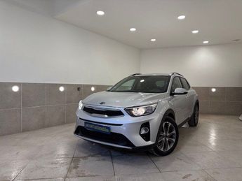  Voir détails -Kia Stonic 1.6 crdi 115cv design garantie 08/2027 à  La Buisse (38)