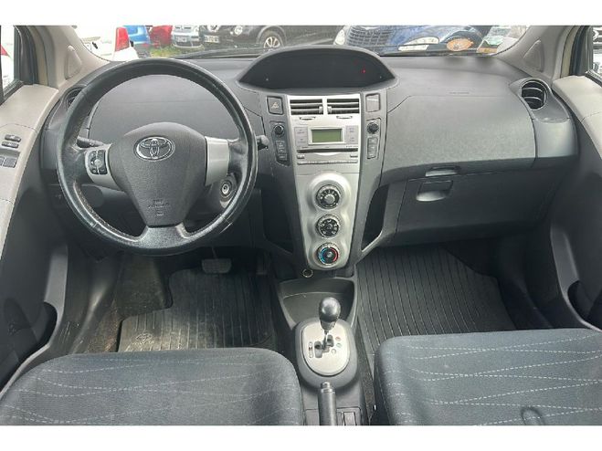 Toyota Yaris Yaris 1.4 - 90 D-4D Sol MultiMode Bleu de 2006