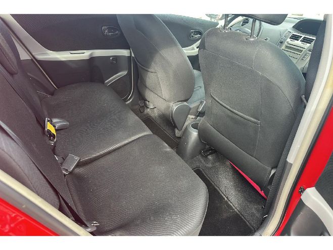 Toyota Yaris 1.33 dual vvt-i EXECUTIVE Rouge de 2010