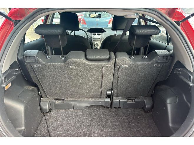 Toyota Yaris 1.33 dual vvt-i EXECUTIVE Rouge de 2010