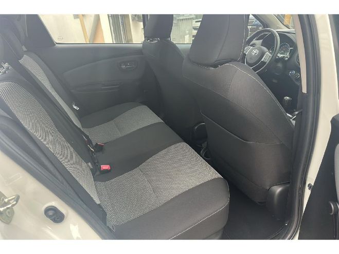 Toyota Yaris 100h France BLANC NACRE de 2015
