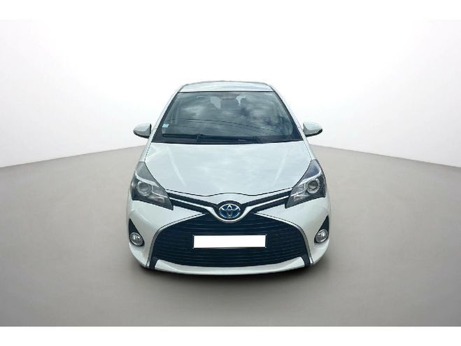 Toyota Yaris 100h France BLANC NACRE de 2015