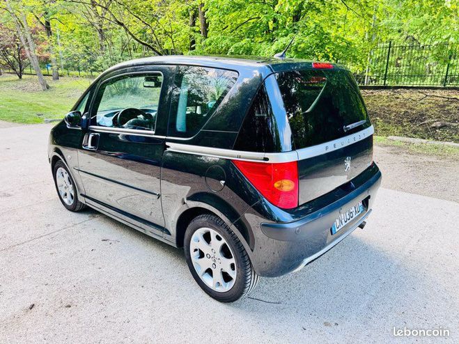 Peugeot 1007 1.6 16v 110 ch Automatique Noir de 2009