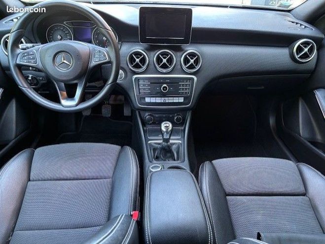 Mercedes Classe A iii (2) 180 inspiration Blanc de 2018