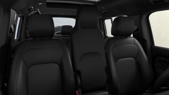  Voir détails -Land rover Defender 110 D200 LUCHTv l PANO l BLACKPACK l JUM à Moerkerke (83)