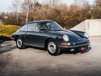  Voir détails -Porsche 911 2.0 SWB Coupe Restored Slate Grey Pepita à Harelbeke (85)