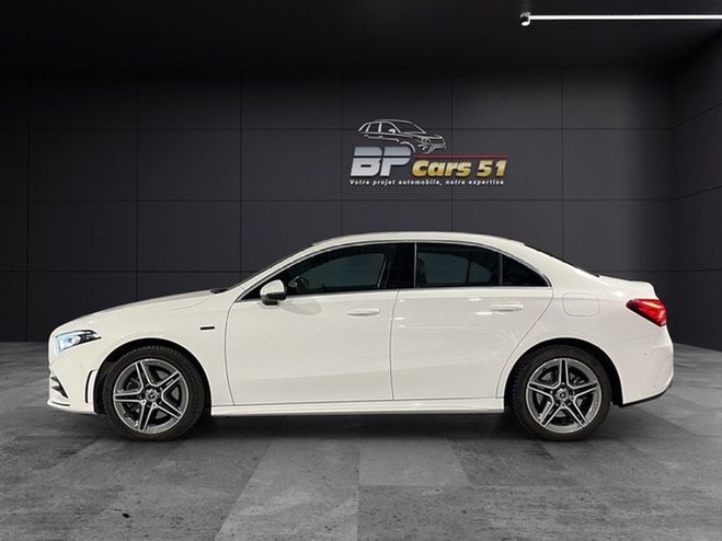 Mercedes Classe A berline 250 e 8cv amg line 8g-dct Blanc de 2021