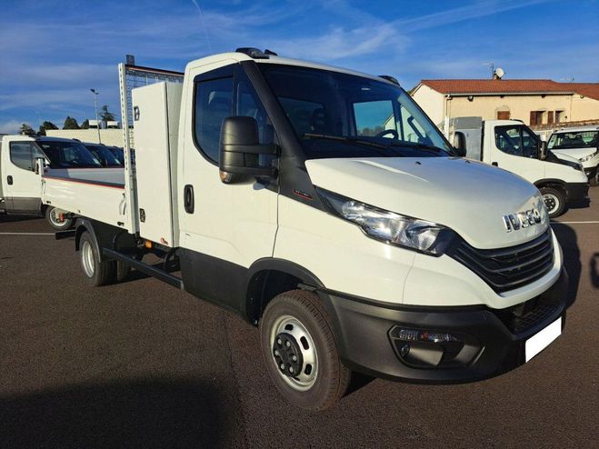 Iveco Daily 35C16 3L BENNE 42500 E HT Blanc de 2024