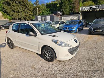  Voir détails -Peugeot 206 Acces 1.4 HDi 70ch à  Les Pennes-Mirabeau (13)