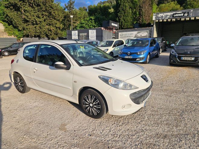 Peugeot 206 Acces 1.4 HDi 70ch Blanc de 2011