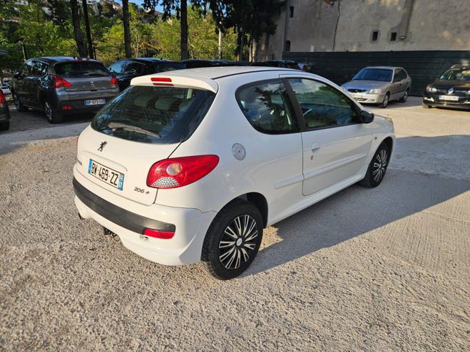 Peugeot 206 Acces 1.4 HDi 70ch Blanc de 2011