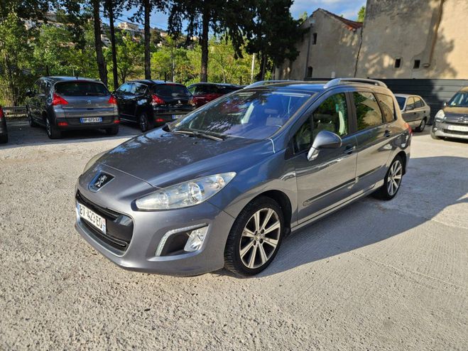 Peugeot 308 Active 1.6 e-HDi 112 ch Gris de 2011