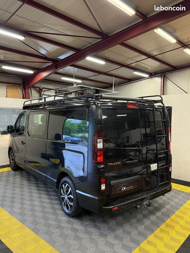 Renault Trafic L2H1 Grd Confort 6 places Cab approfondi Noir de 2017