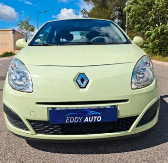  Voir détails -Renault Twingo 1.2i 16V à Brignoles (83)