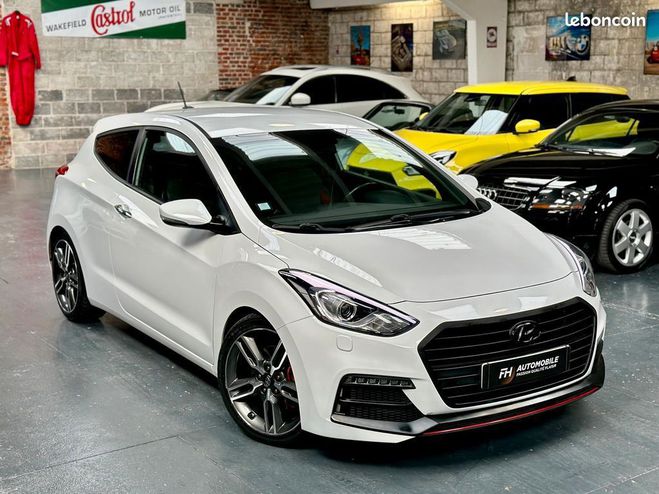 Hyundai I30 Turbo 1.6 TGDI 186 ch Bluetooth, GPS, Ca Blanc de 2015