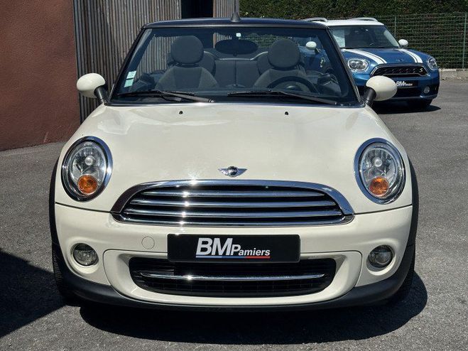 Mini Cabrio COOPER 122CH Blanc de 2011