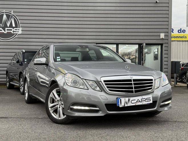 Mercedes Classe E 200 BlueEfficiency BVA 7G-Tronic Plus Av GRIS CLAIR de 2012