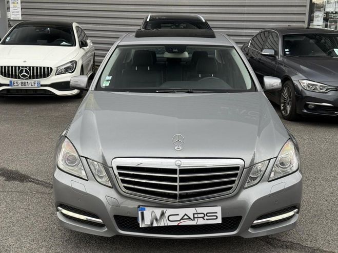 Mercedes Classe E 200 BlueEfficiency BVA 7G-Tronic Plus Av GRIS CLAIR de 2012