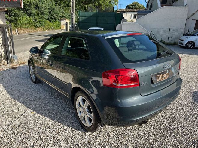 Audi A3 II (3) 1.9 TDI 105 AMBIENTE 87000KMS GRIS de 2009
