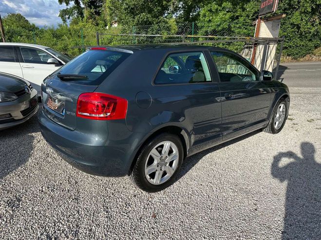 Audi A3 II (3) 1.9 TDI 105 AMBIENTE 87000KMS GRIS de 2009
