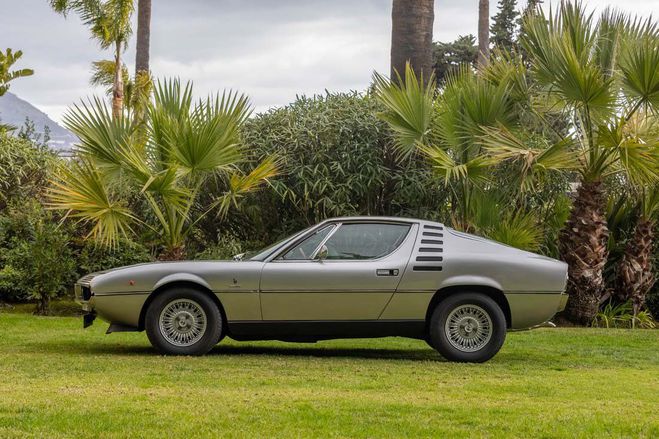 Alfa romeo Montreal   de 1975