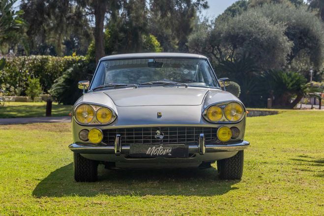 Ferrari 330 GT 2 2  de 1964