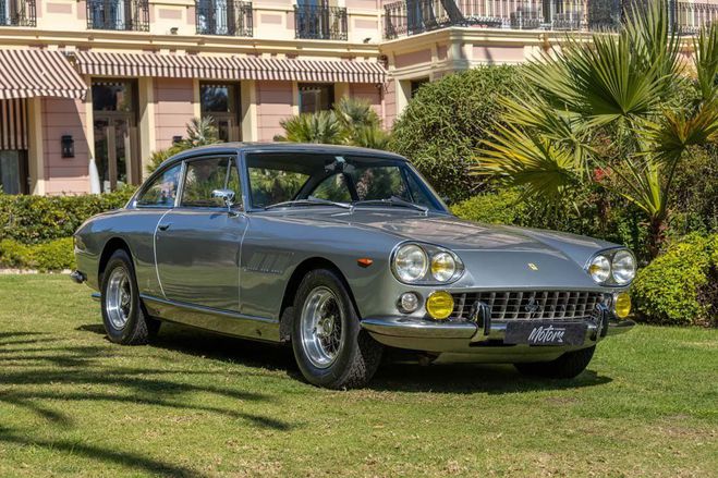 Ferrari 330 GT 2 2  de 1964