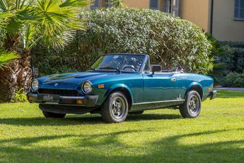  Voir détails -Fiat 124 Spider US sortie grange à Nice (06)
