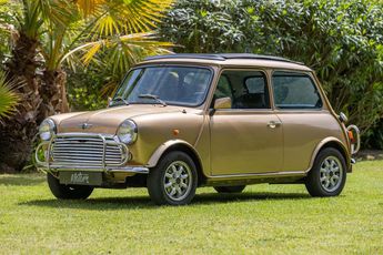  Voir détails -Mini One MK V toit ouvrant à Nice (06)