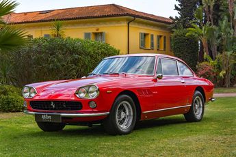  Voir détails -Ferrari 330 GT 2 2 à Nice (06)