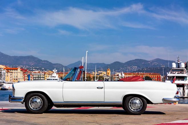 Mercedes 220 SE b  de 1963