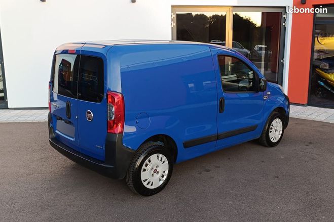 Fiat Fiorino (225) 1.3 MJTD 16V 75ch Fourgon Bleu de 2014