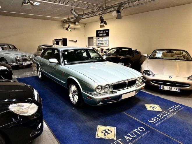 Jaguar XJ II 3.2 V8 BA BLEU de 1998