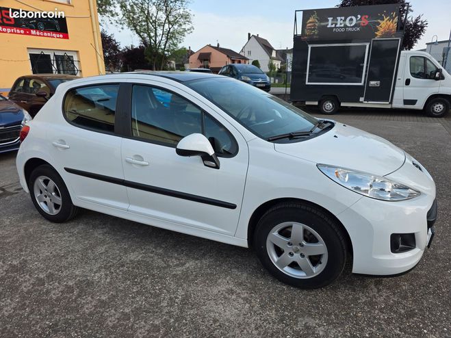 Peugeot 207 1.4l 95ch Urban Move  de 2010