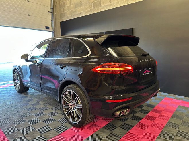 Porsche Cayenne 3.0 V6 416 S E-Hybrid Tiptronic - Pack C Noir de 2015