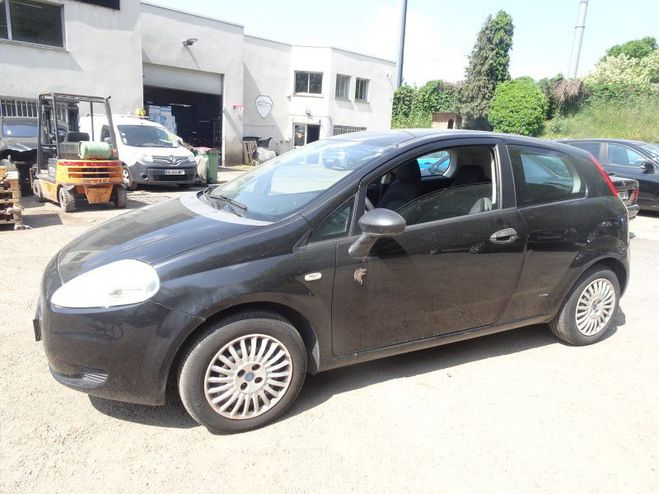 Fiat Grande Punto 1.2 8V 65CH DOLVIA 3P NOIR de 2007