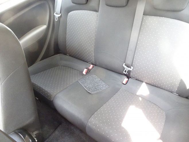 Fiat Grande Punto 1.2 8V 65CH DOLVIA 3P NOIR de 2007