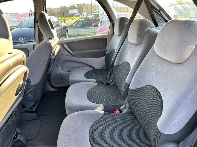 Citroen Xsara Xsara Picasso 1.6i 16V 110   GRIS de 2010
