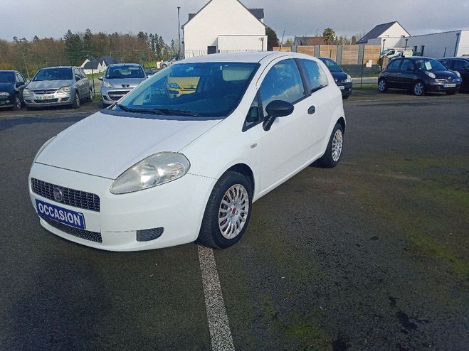 Fiat GRANDE Punto 1.2 8V 65 Team  BLANC de 2009