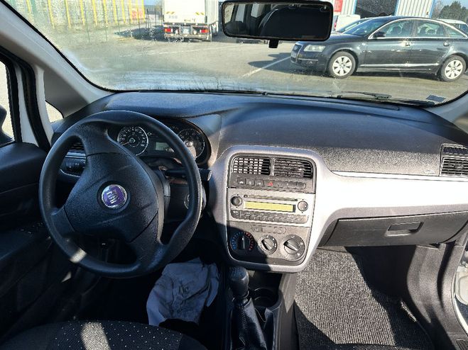 Fiat GRANDE Punto 1.2 8V 65 Team  BLANC de 2009