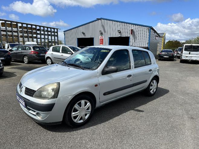 Renault Clio 1.5 dCi 65 Expression Blanc de 2003