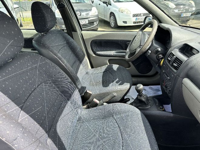Renault Clio 1.5 dCi 65 Expression Blanc de 2003